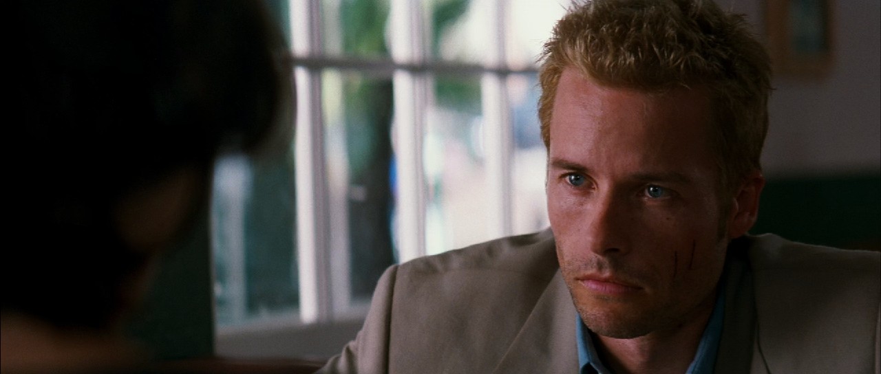 Memento (2000) BluRay Hindi + English 1080p 10bit x265 HEVC DD 5.1 ESub.mkv.0000